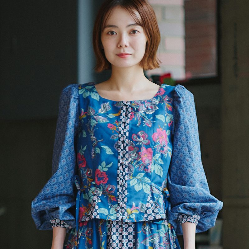 SOULEIADO 三角マチのバルーン袖ブラウスキット ネイビーブルー